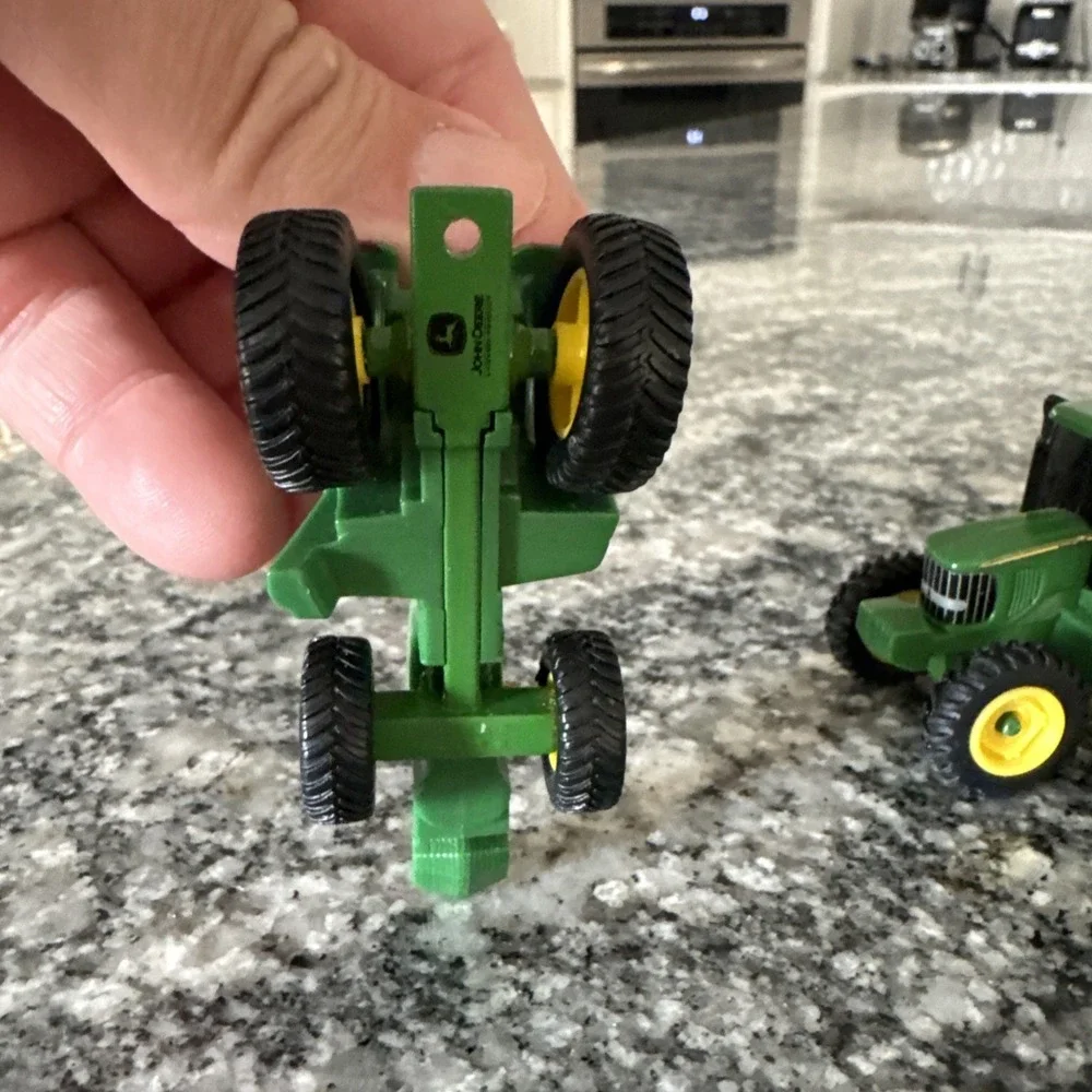 ERTL JOHN DEERE 8520 6400/6402 Tractors 1/64 Plastic Metal Used Toy 2 For 1‎